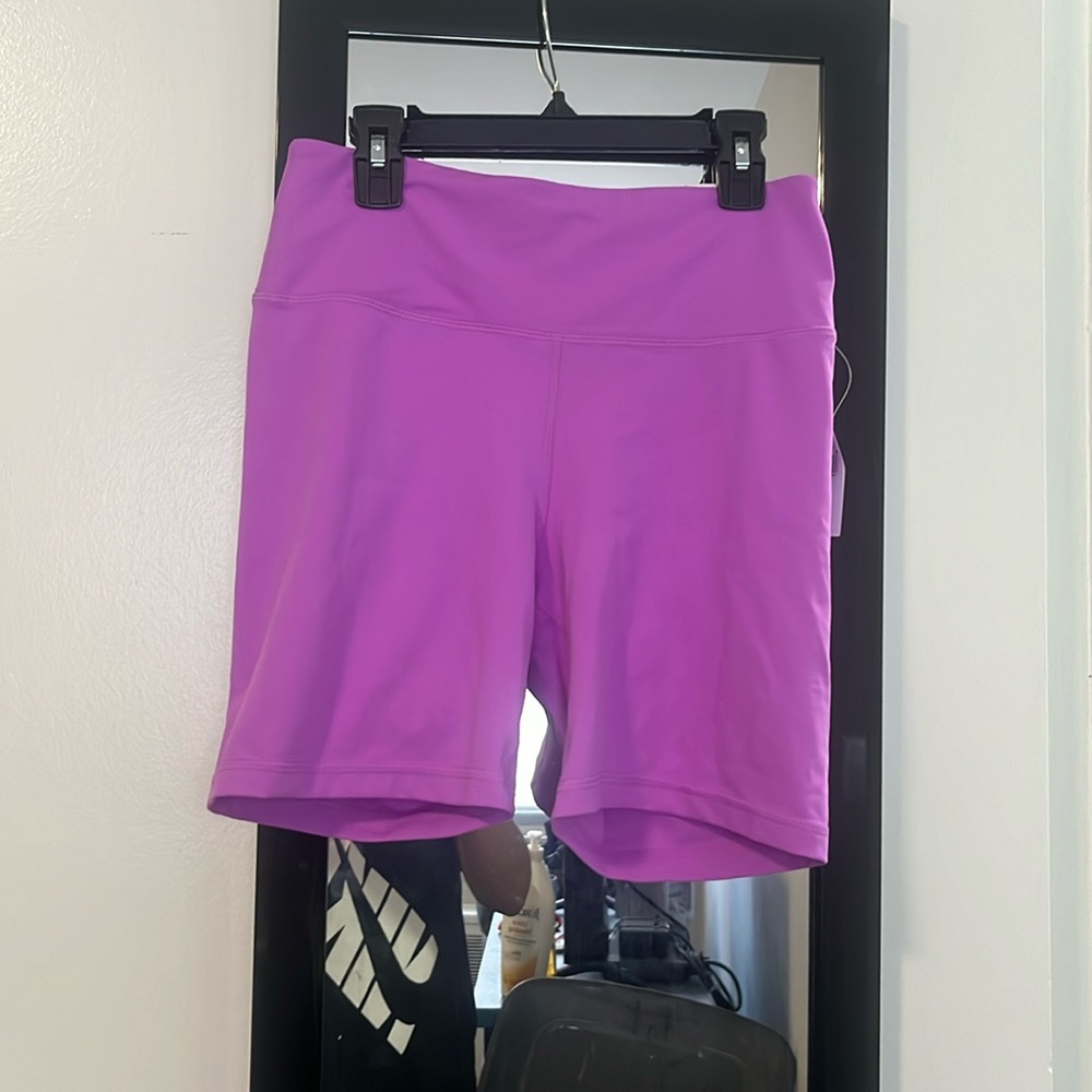 Old navy NWT biker shorts
